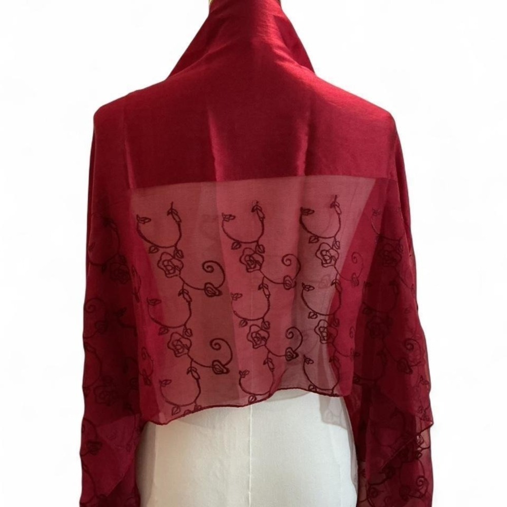 Unbranded Silk Scarf OS‎ Red Excellent Floral Embroidered Evening Shawl Wrap - Picture 2 of 8